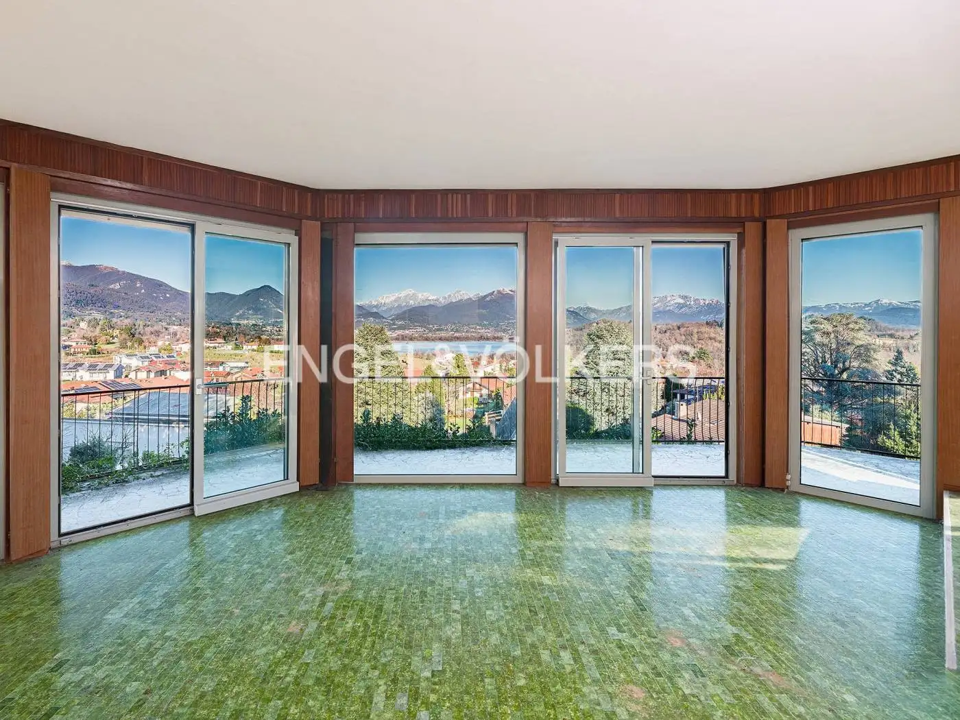 Villa in vendita a Anzano del Parco