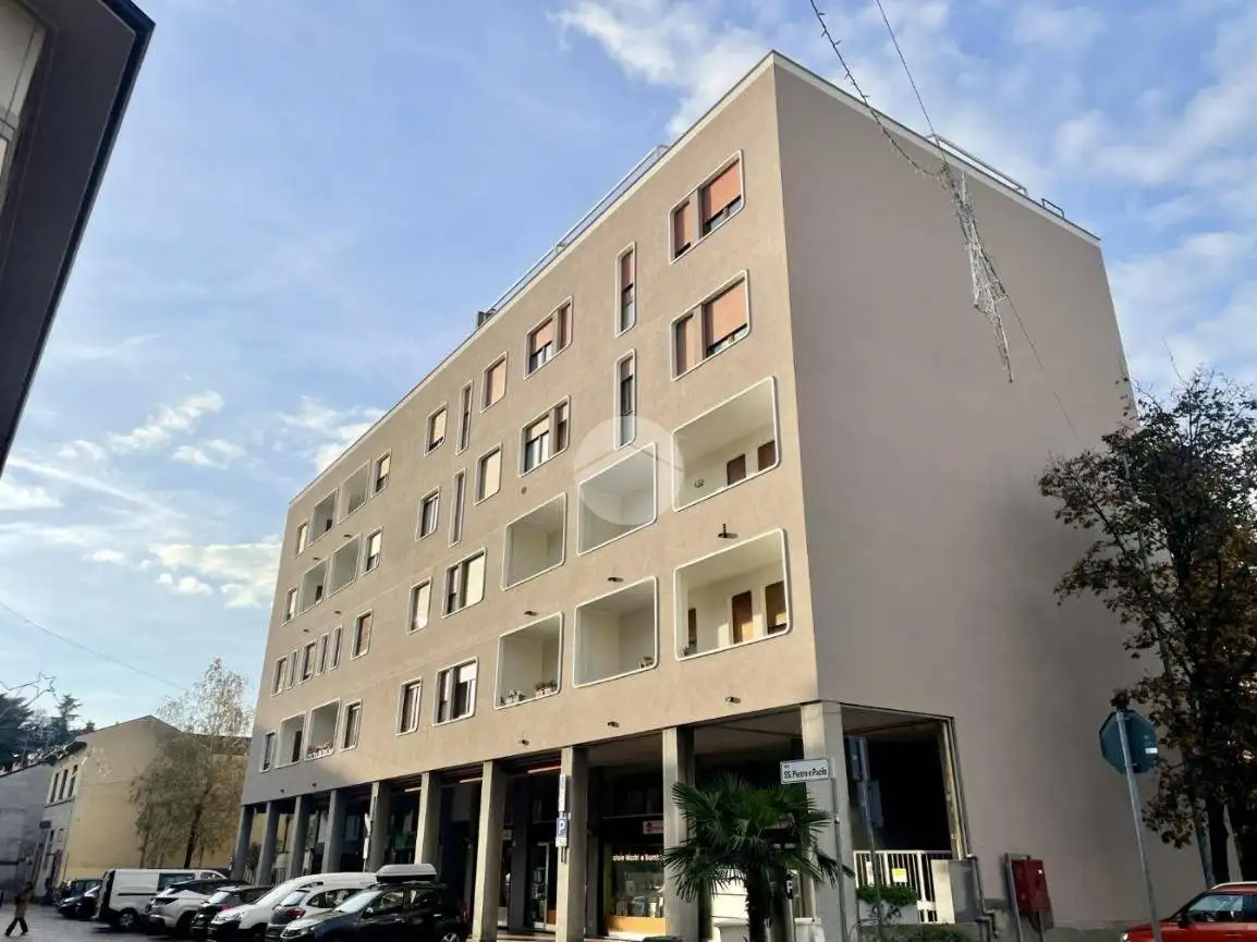 Quadrilocale via SS. Pietro e Paolo 31, Centro Storico, Lissone - foto 3