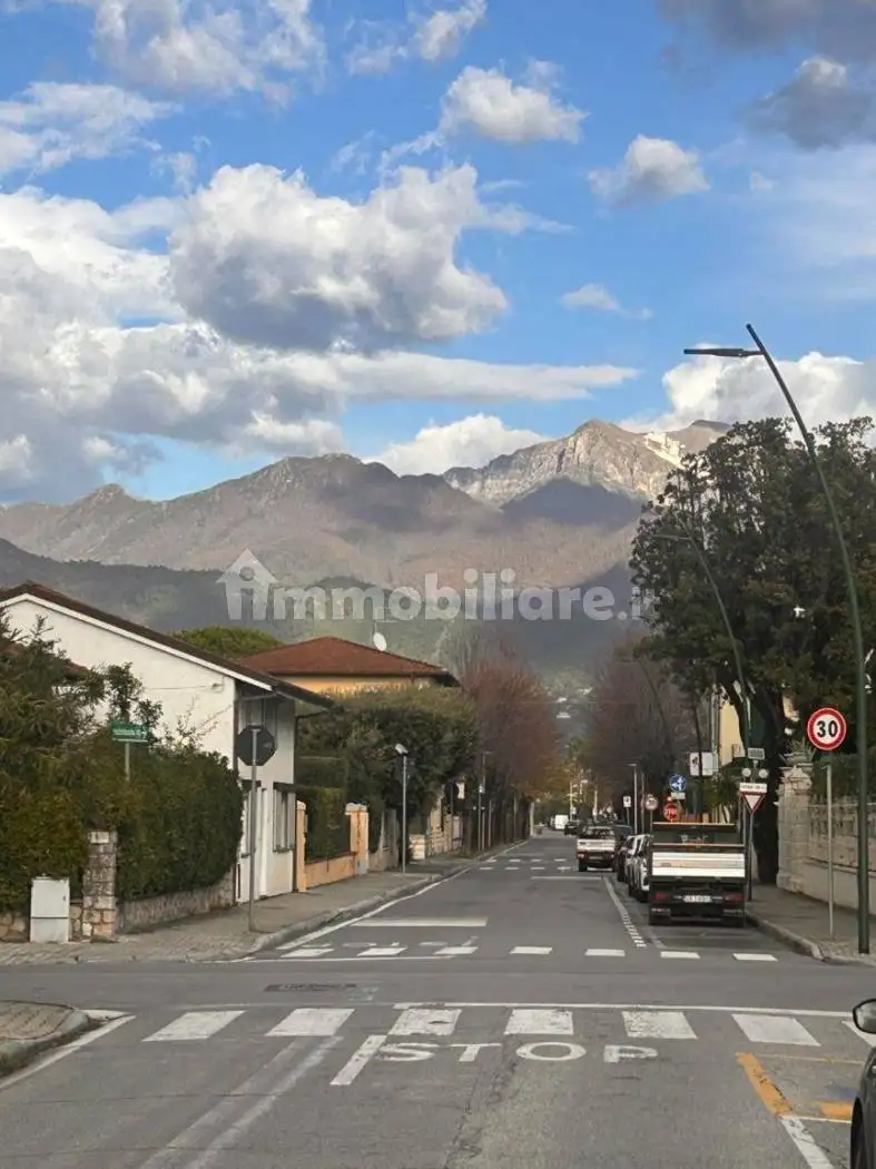 Villa in vendita a Forte dei Marmi
