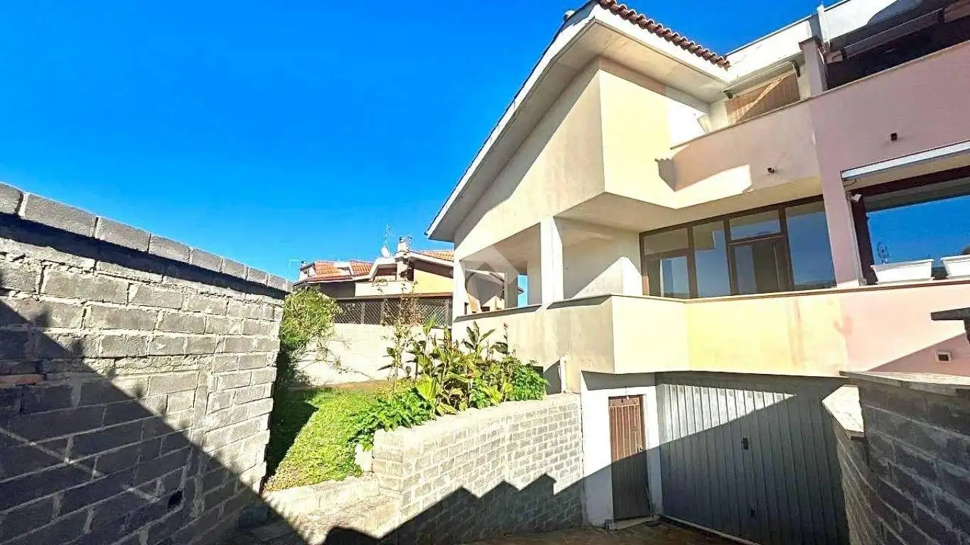 Villa in vendita a Ladispoli