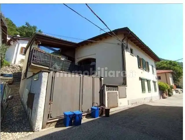 Appartamento in asta a Casalzuigno