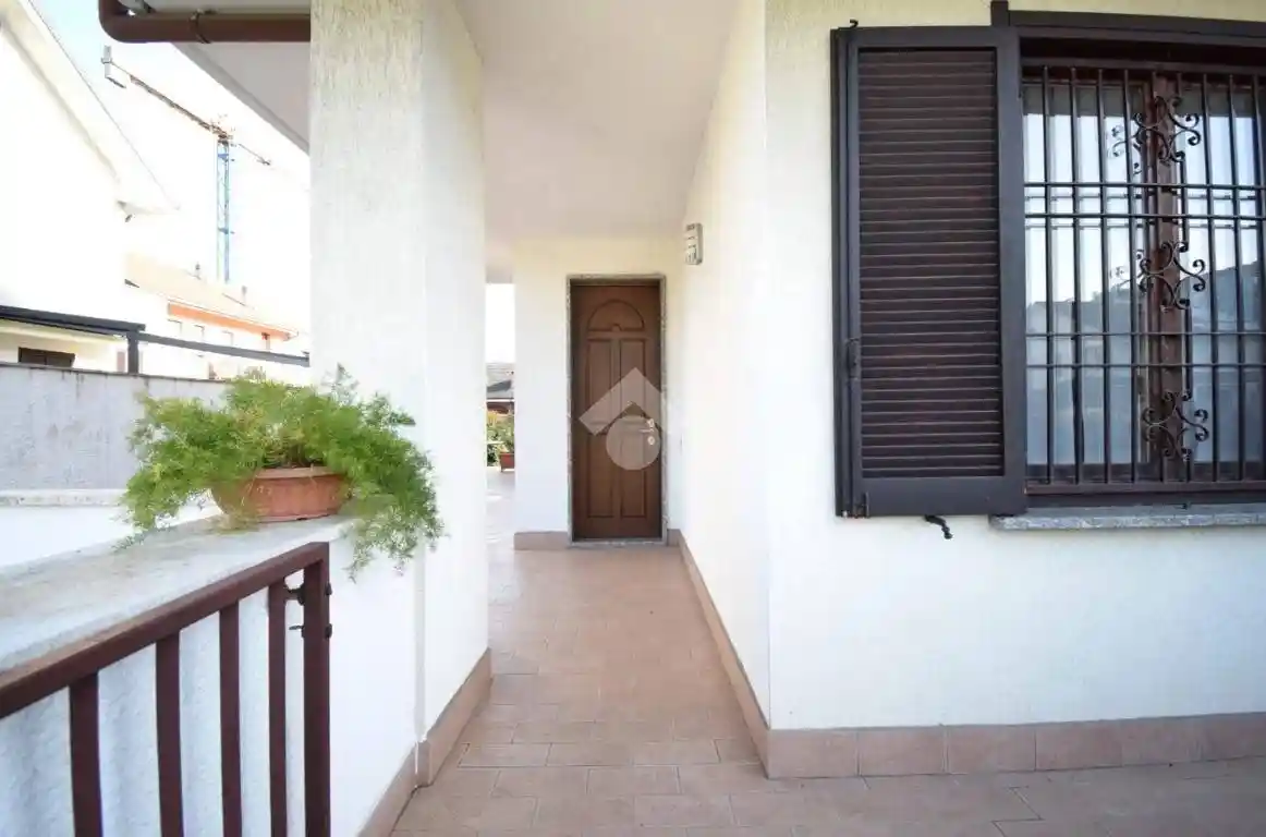 Villa a schiera via Carlo Cattaneo, Centro, Brugherio - foto 3