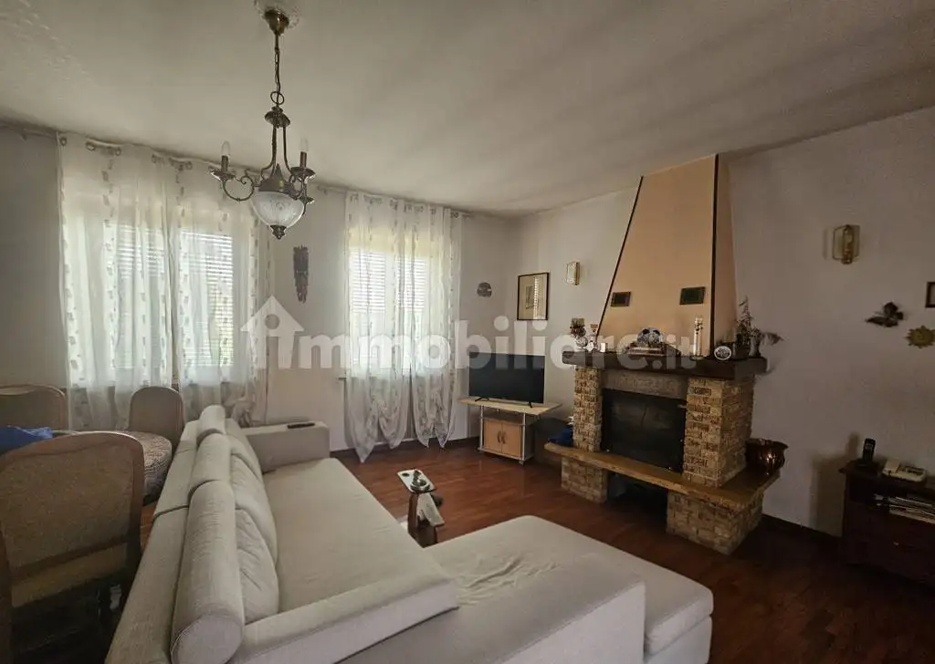 Villa in vendita a Landiona