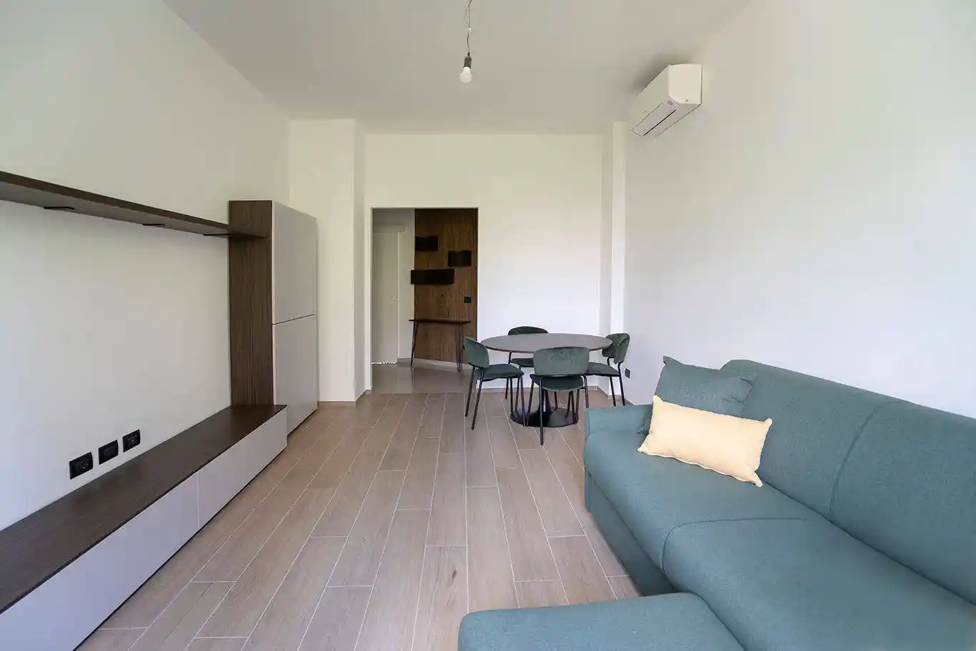 Trilocale via Carlo Giuseppe Merlo 1, Borgogna - Largo Augusto, Milano - foto 2