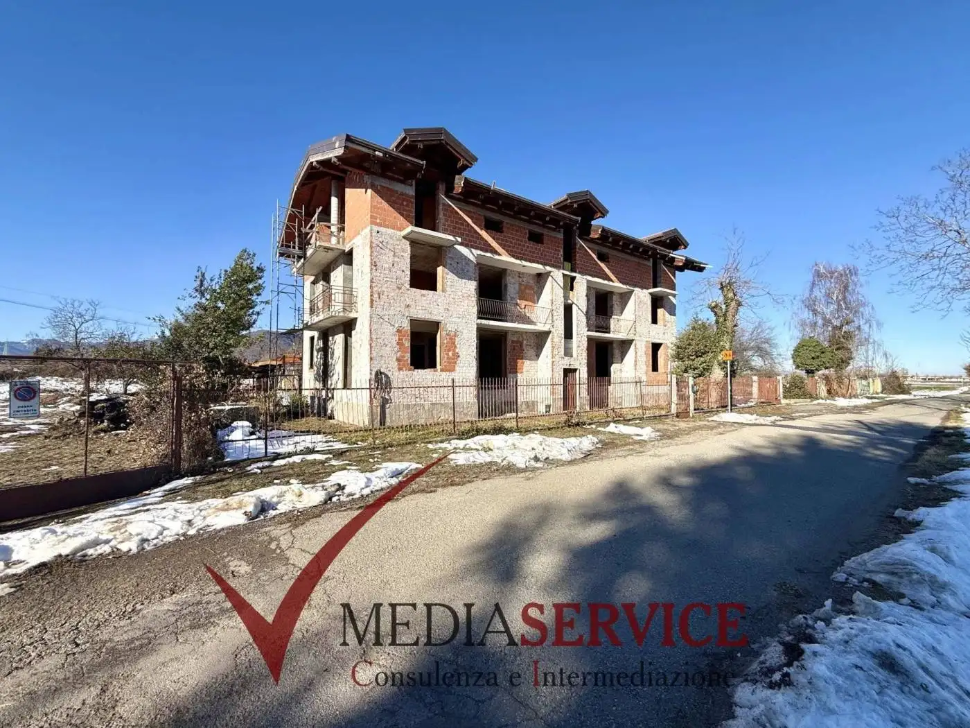 Palazzo - Edificio in vendita a Borgo San Dalmazzo