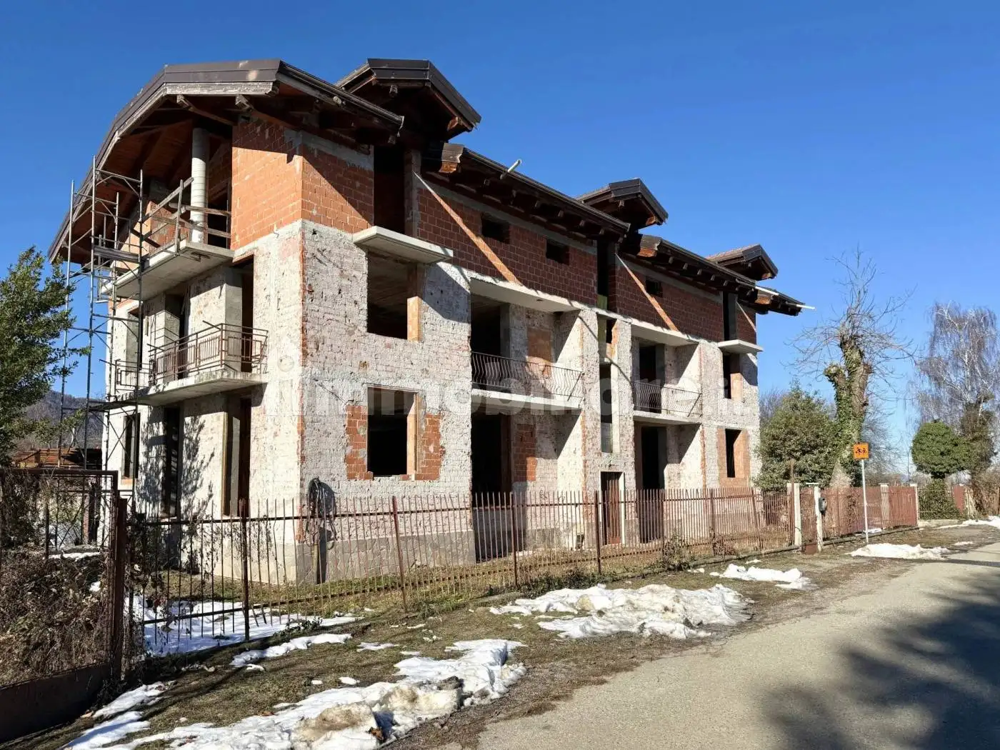 Palazzo - Edificio in Vendita - foto 2