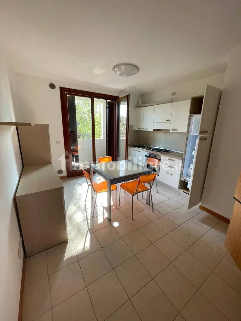 Palazzo - Edificio in Affitto - foto 2