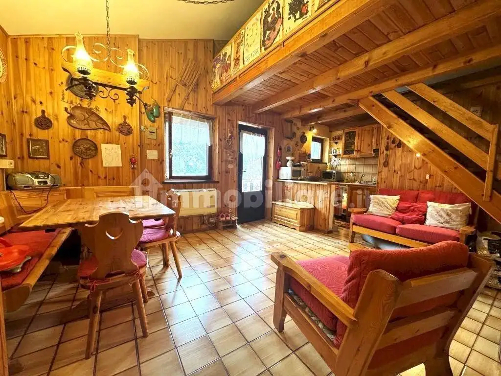 Appartamento in vendita a Antey-Saint-Andrè