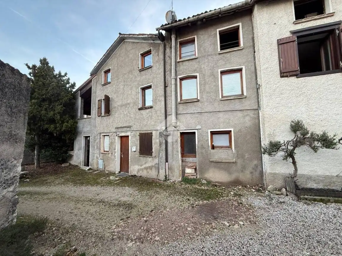 Rustico - Casale in vendita a Piovene Rocchette