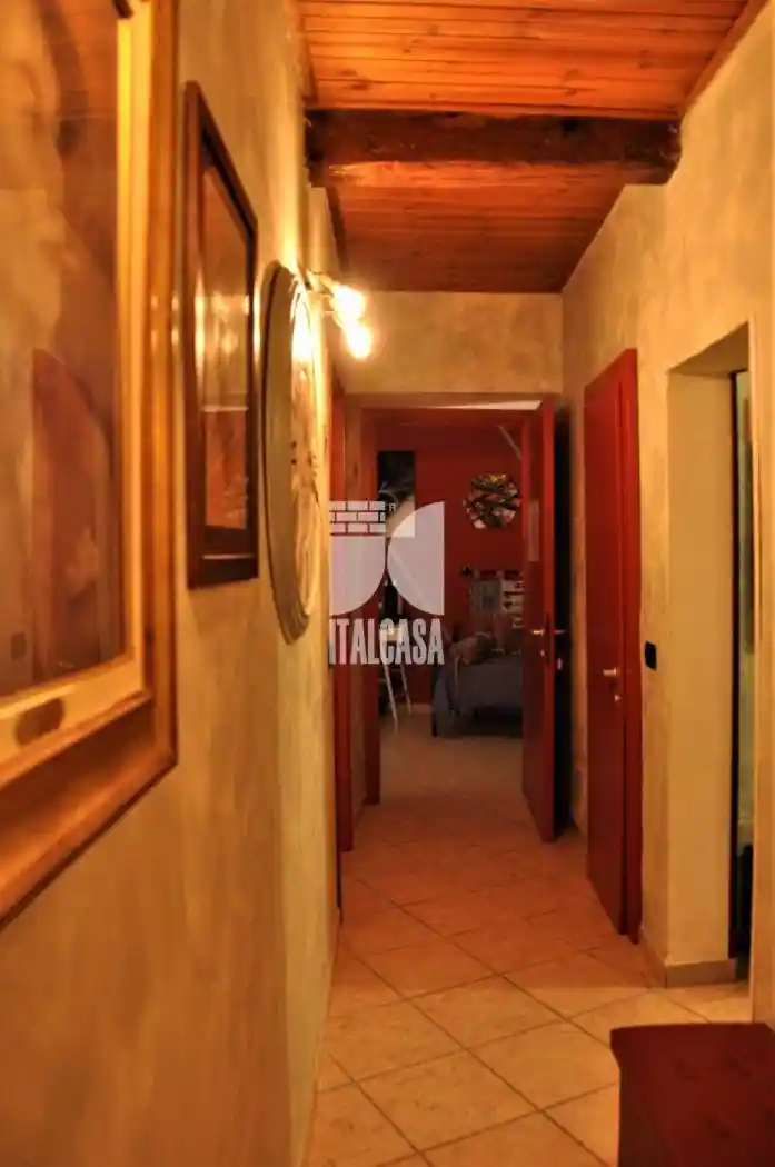 Terratetto plurifamiliare 230 m², ottimo stato, Centro, Mantova - foto 4