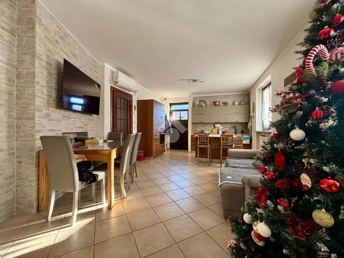 Casa indipendente in vendita a None