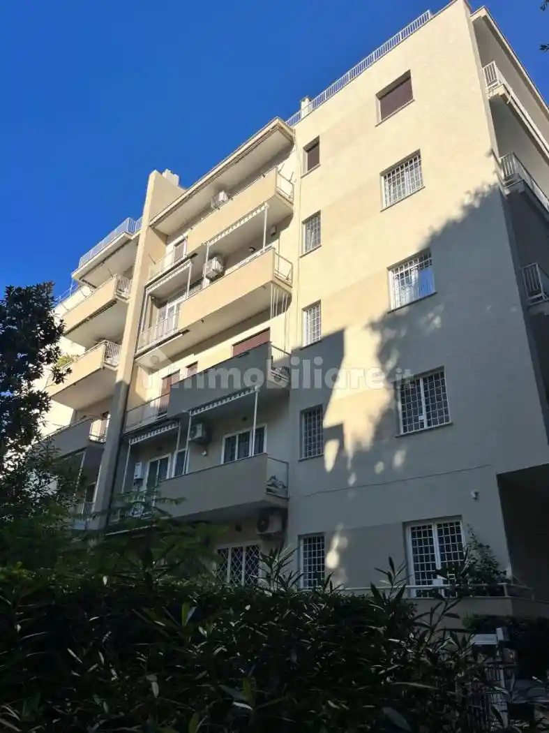 Trilocale viale Louis Pasteur 46, Eur, Roma - foto 2