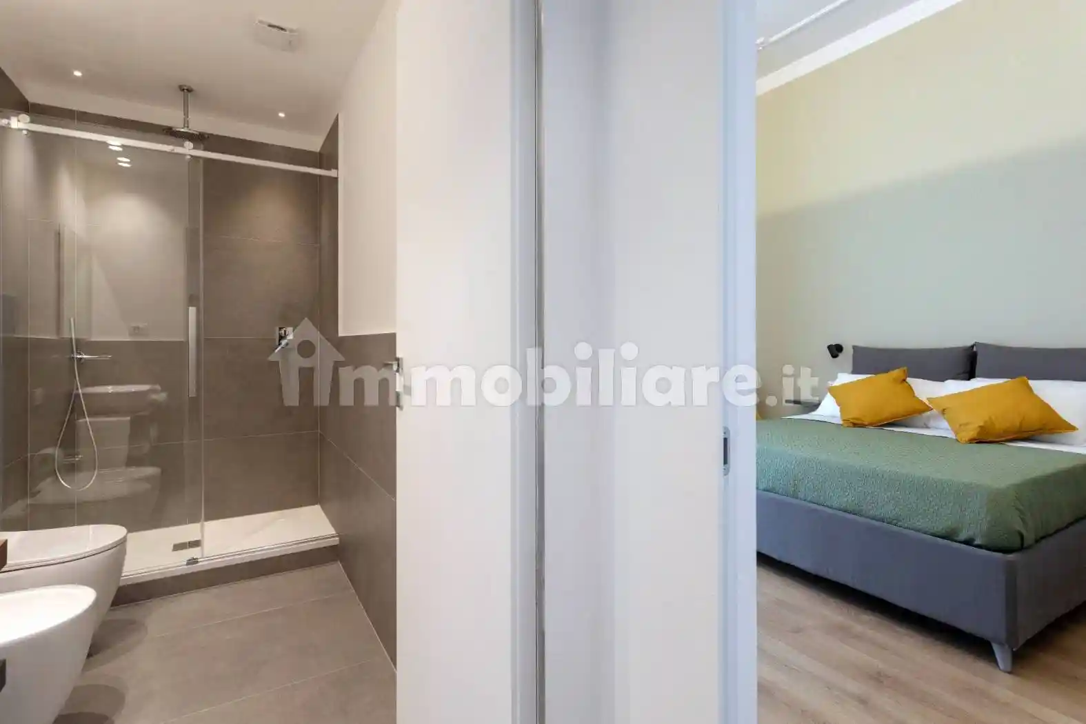 Appartamento piazza Giovanni Amendola 43, Politeama - Ruggiero Settimo, Palermo - foto 2