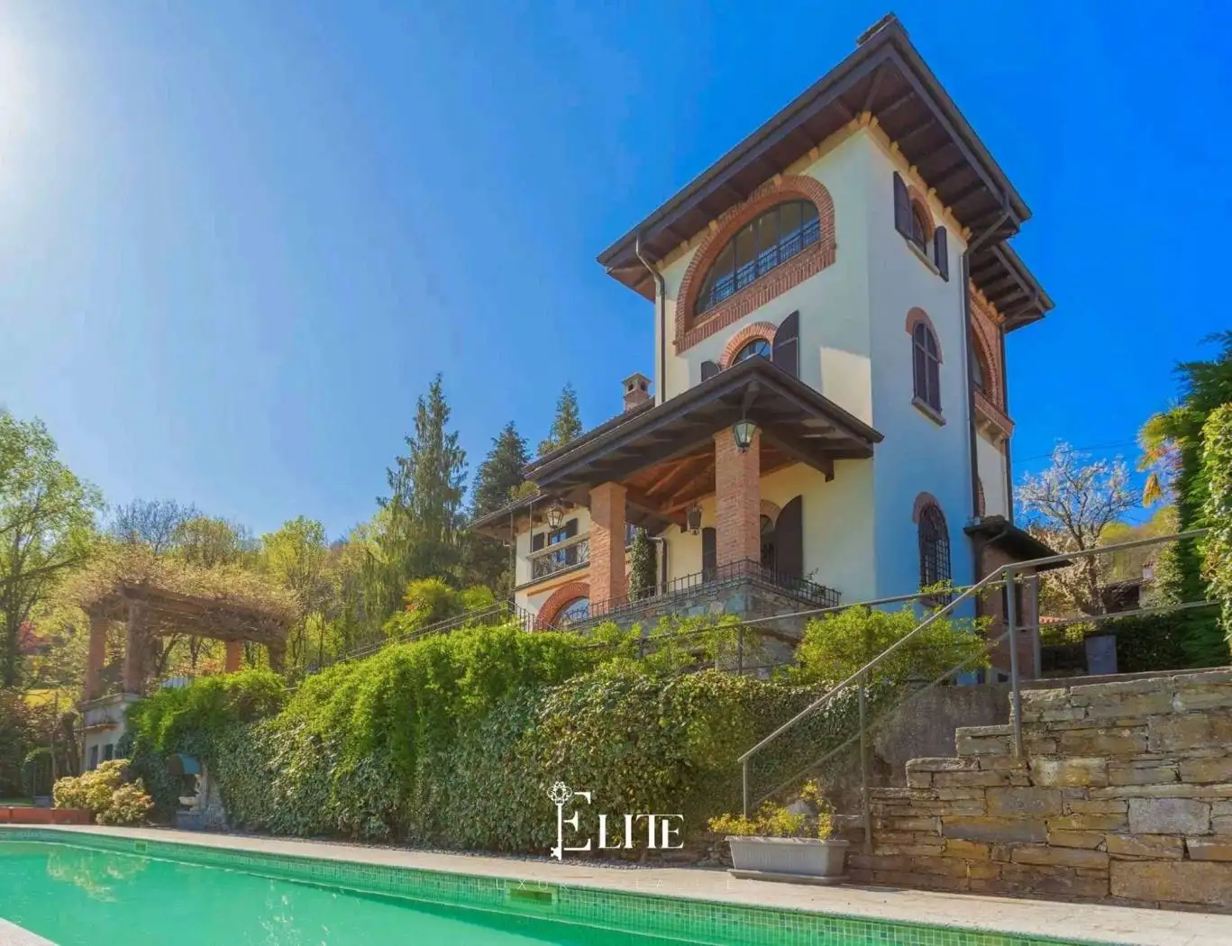 Villa in vendita a Stresa