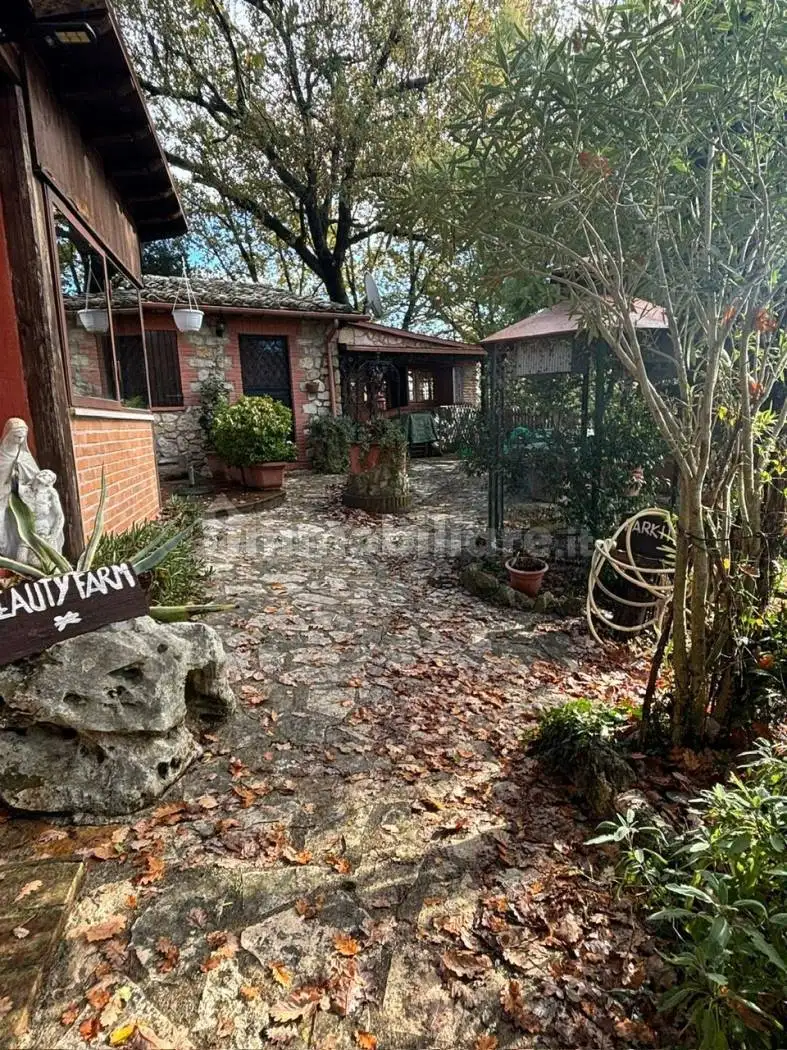 Chalet via Rimembranze 8, Centro, Amelia - foto 3