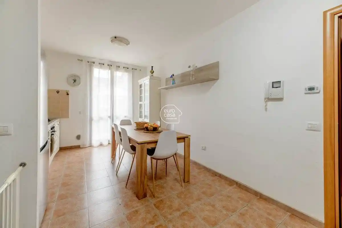 Trilocale ottimo stato, su più livelli, Casirate d'Adda - foto 3