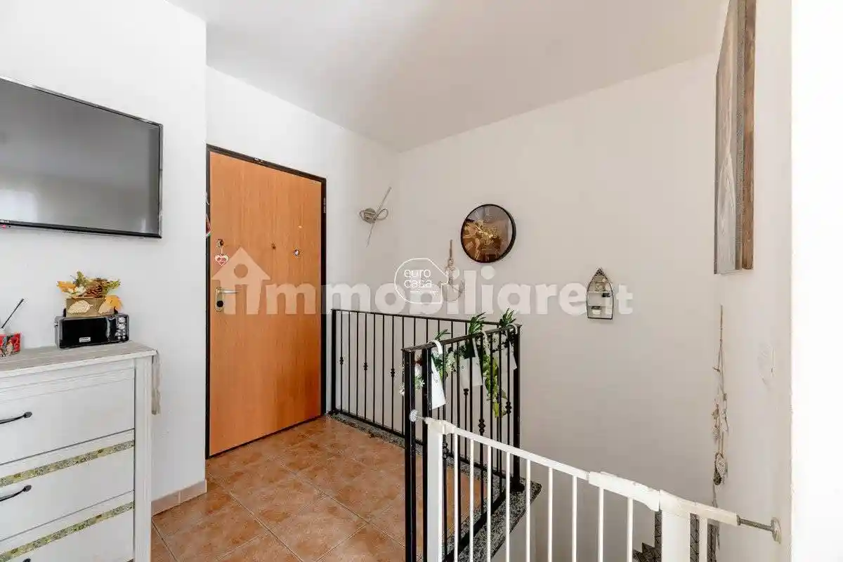 Trilocale ottimo stato, su più livelli, Casirate d'Adda - foto 4