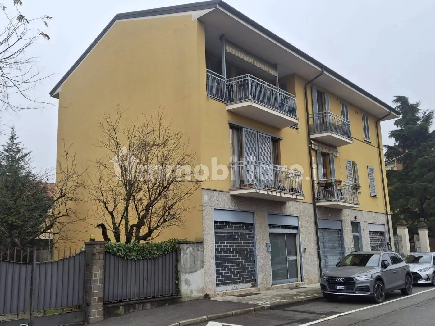 Appartamento in vendita a Usmate Velate