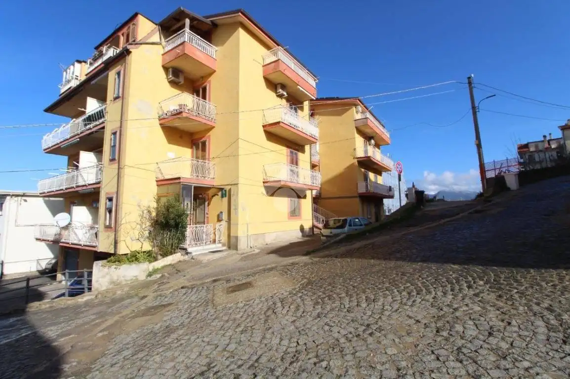 Appartamento in vendita a Ogliastro Cilento