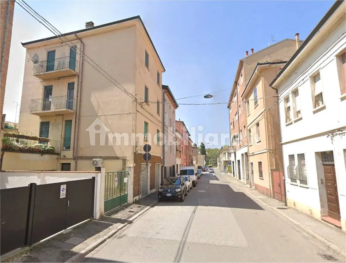 Appartamento in affitto a Ferrara