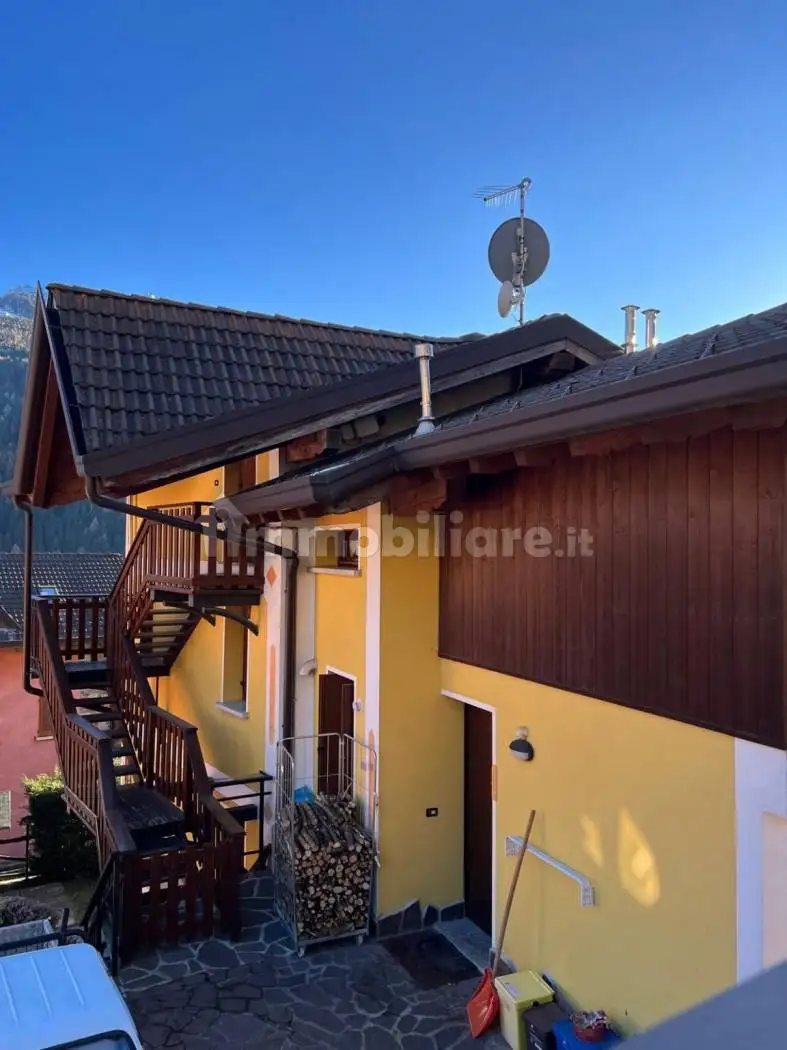 Villa in vendita a Temù