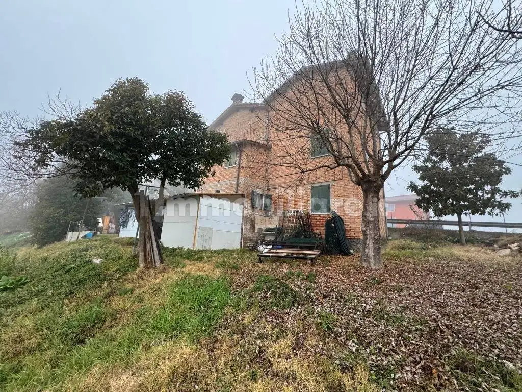 Villa bifamiliare via Sinistra Guerro 18/a, Centro, Castelvetro di Modena - foto 4