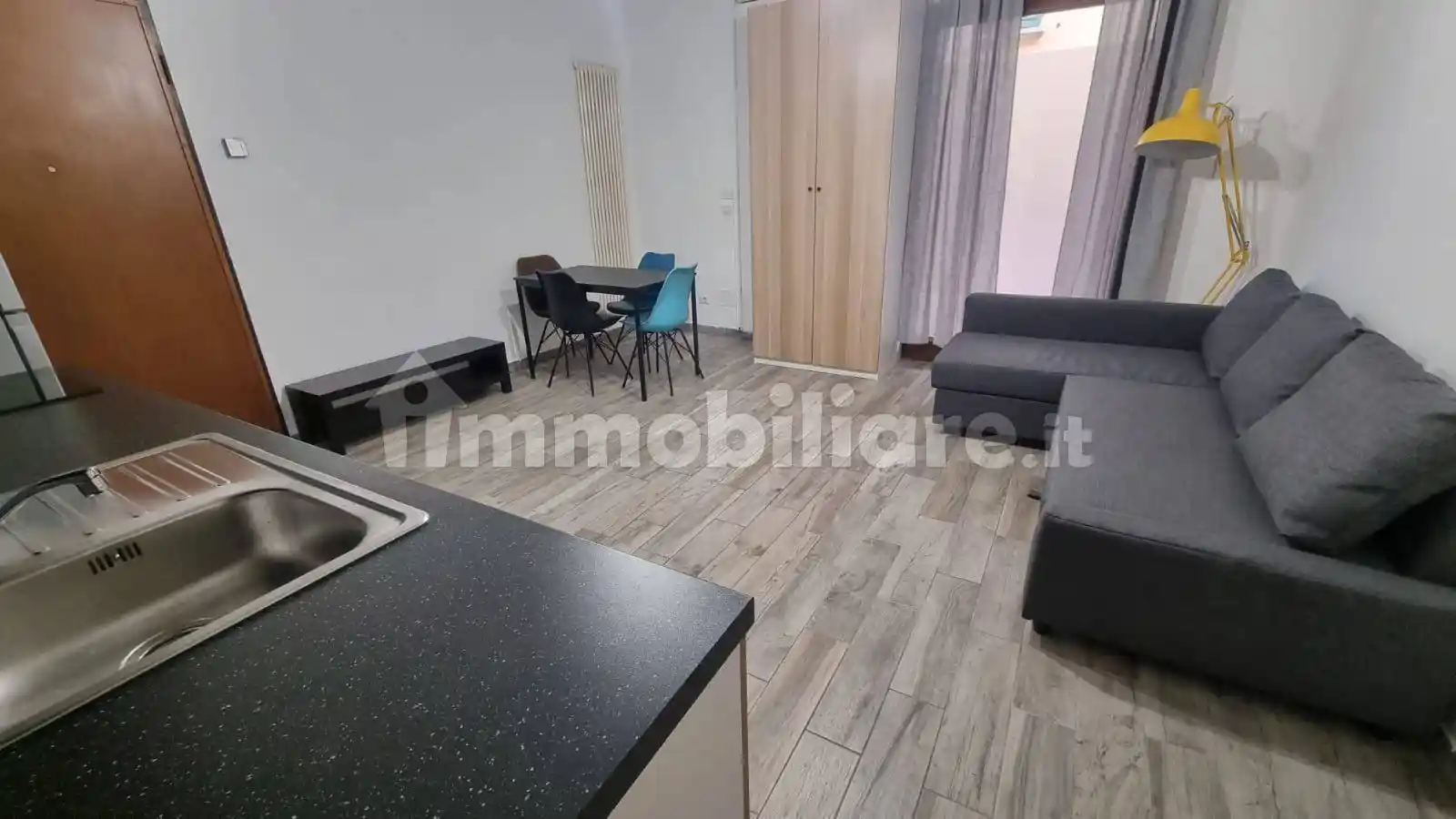 Monolocale via dell'Unione 6, San Vitale, Bologna - foto 3