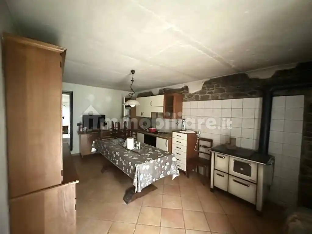 Terratetto plurifamiliare 80 m², buono stato, Rigutino, Arezzo - foto 2