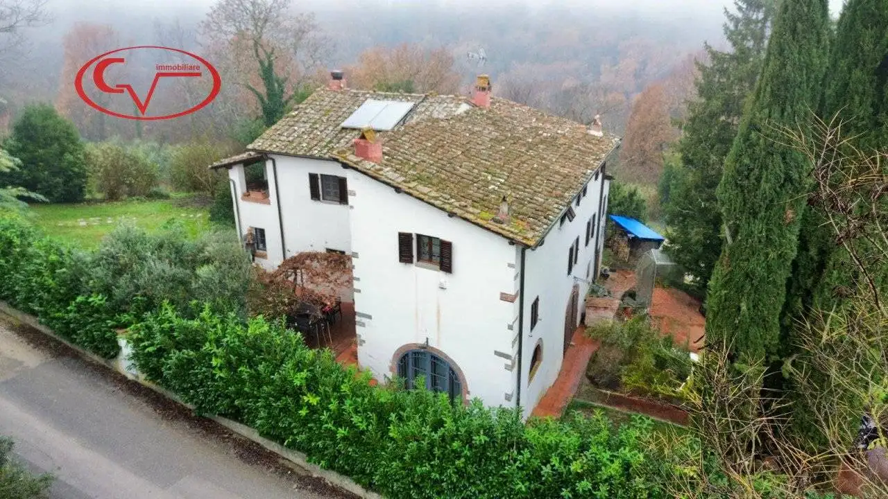 Villa in vendita a Bucine