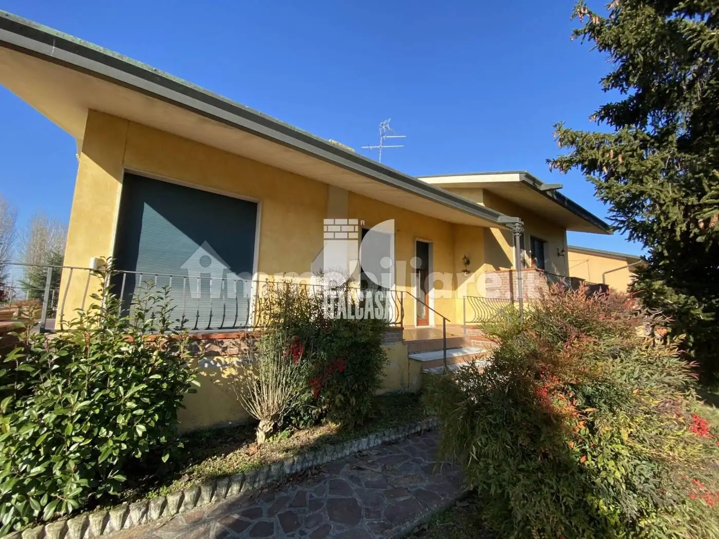 Villa in vendita a Castel d'Ario