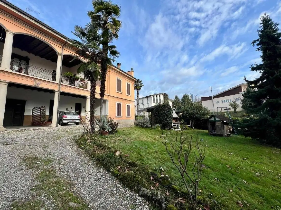 Appartamento in vendita a Varese