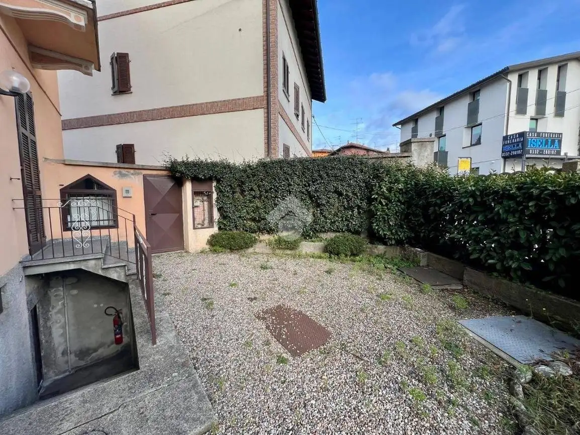 Quadrilocale viale Luigi Borri 326, Bizzozzero, Varese - foto 5