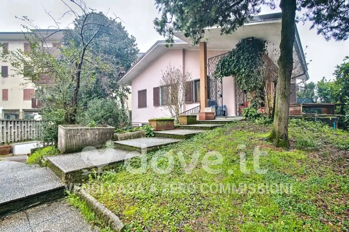 Villa in vendita a Zelo Buon Persico