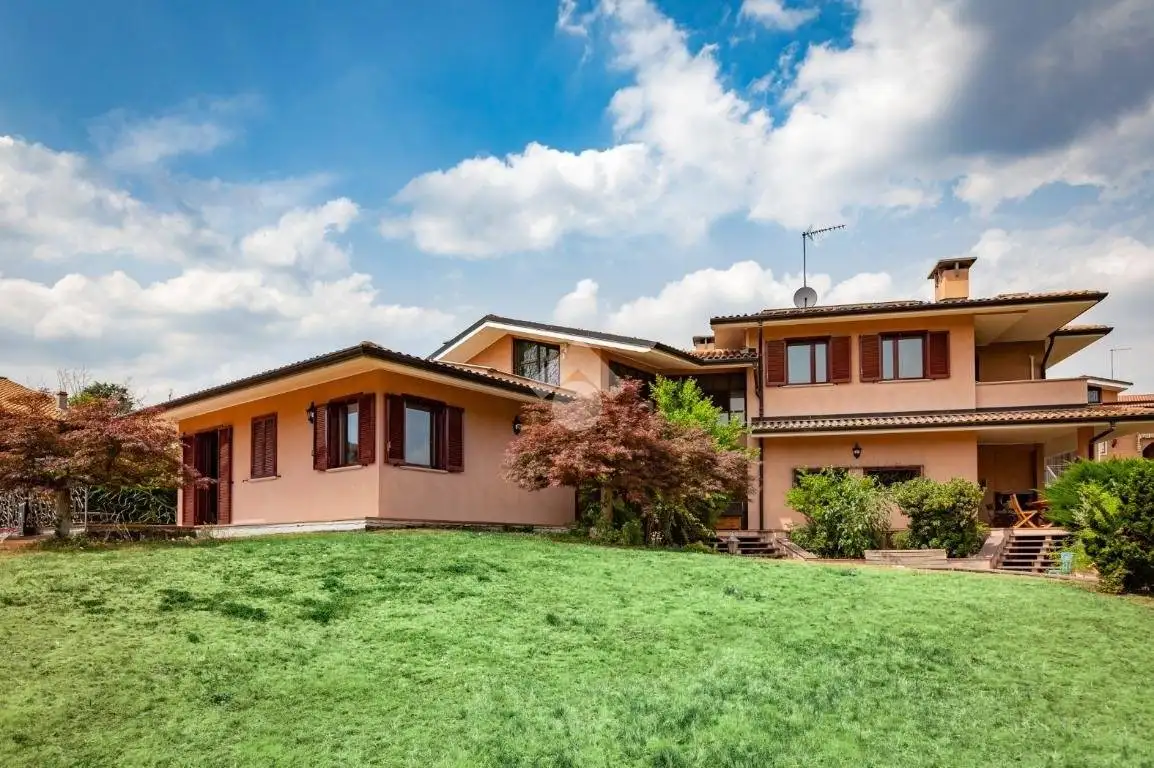 Villa in vendita a Rivalta di Torino