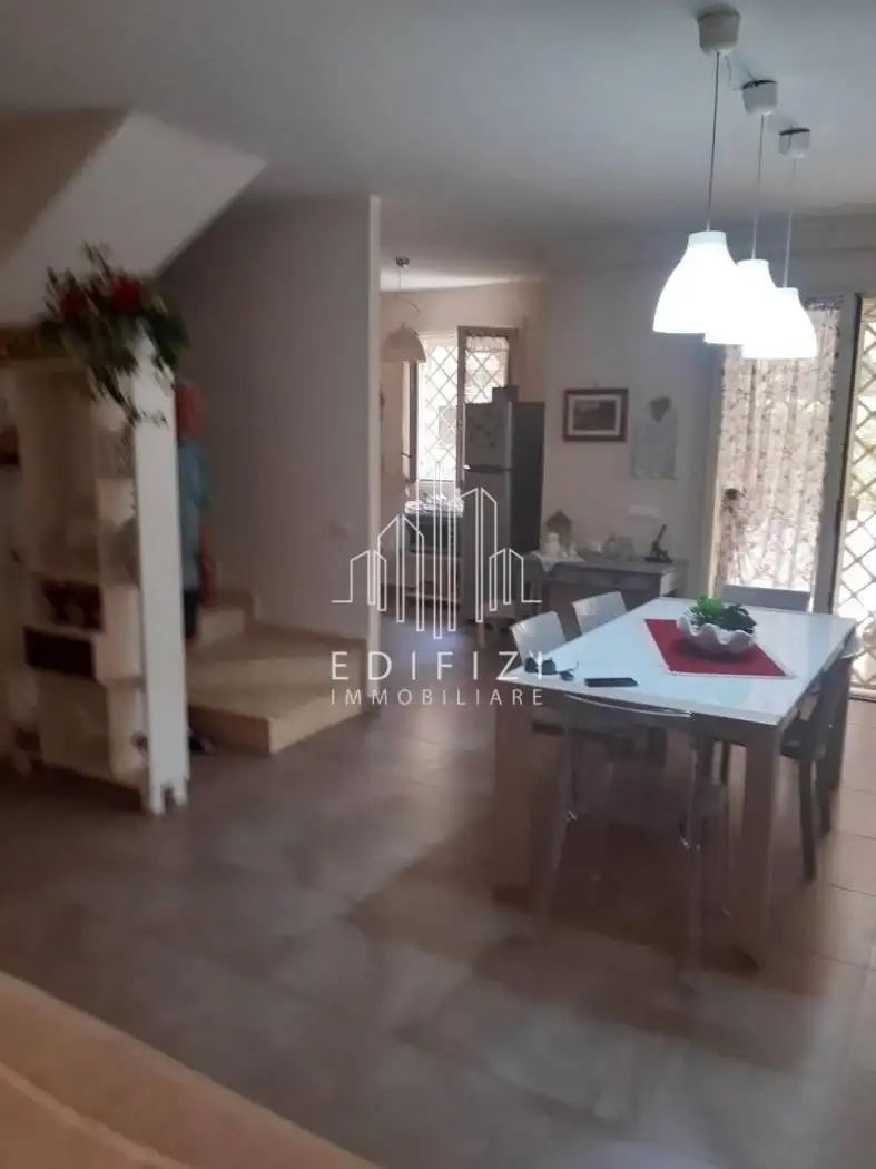 Villa a schiera 5 locali, buono stato, Cinquale, Montignoso - foto 4