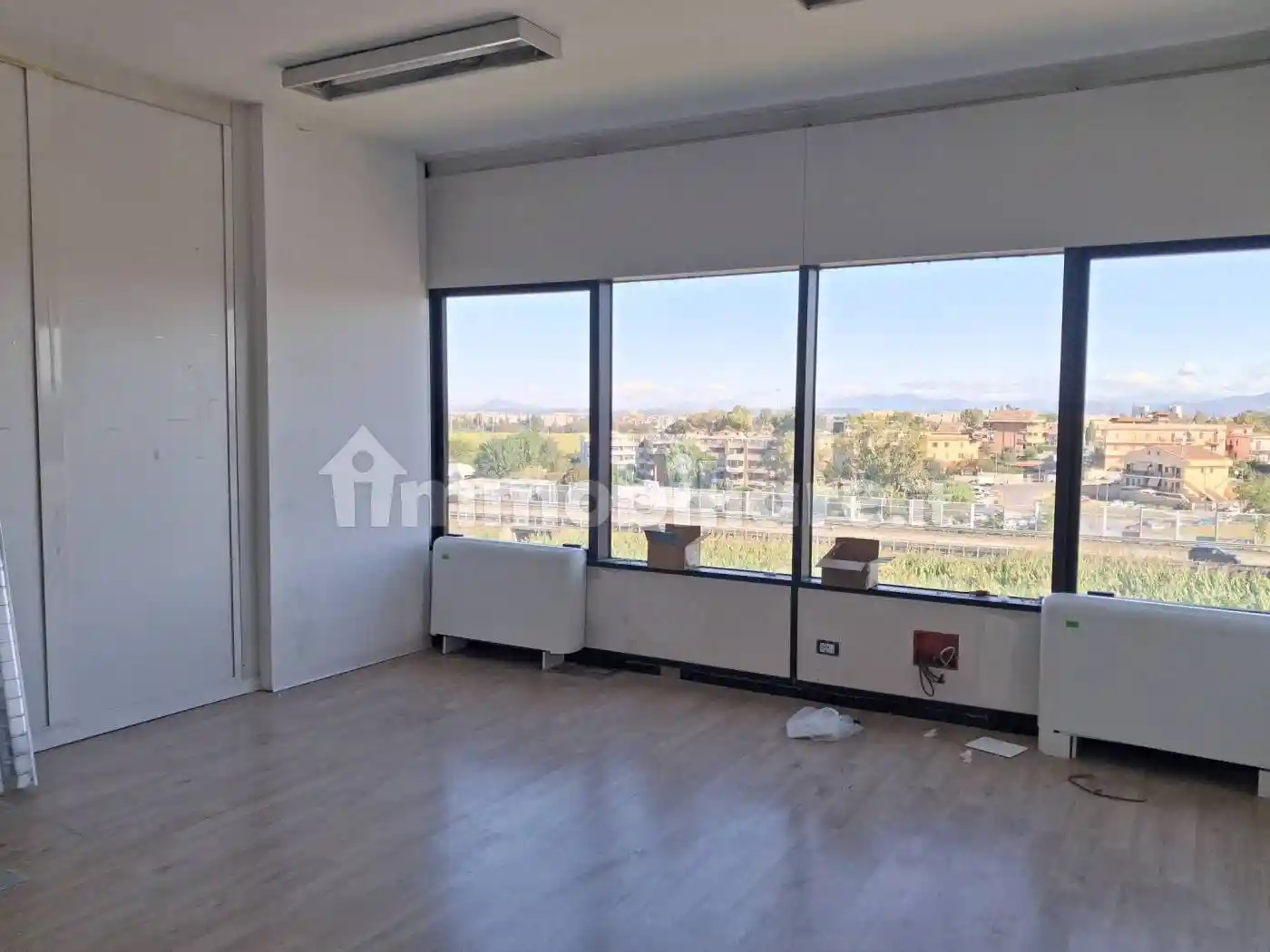 Palazzo - Edificio in Affitto - foto 2