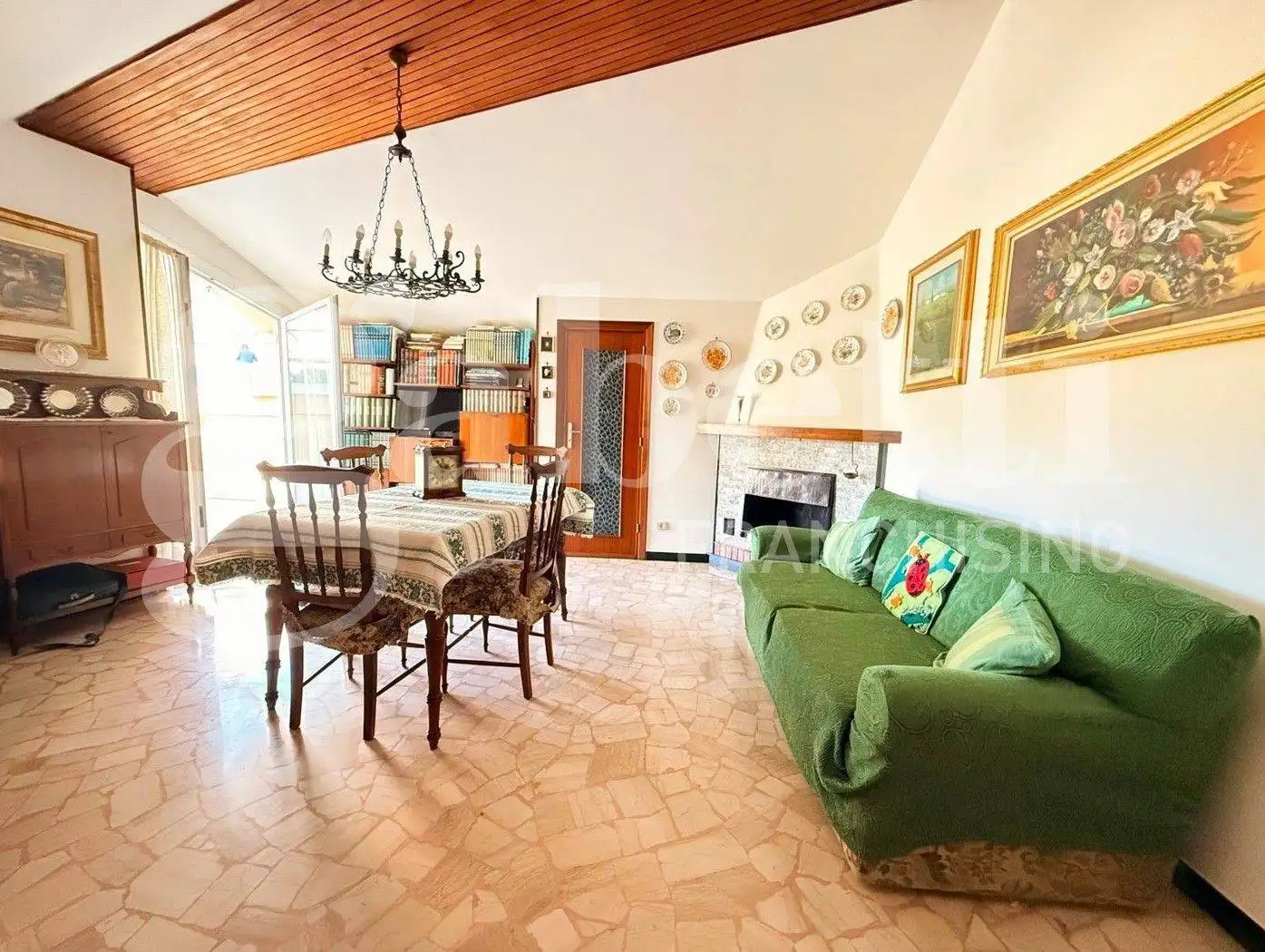 Quadrilocale piazza della Vittoria, Porto Maurizio, Imperia - foto 3