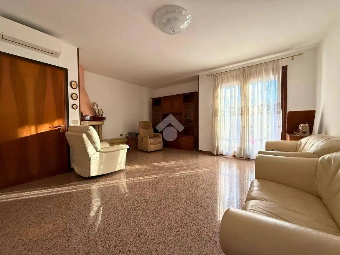 Quadrilocale via Guglielmo Marconi 32, Centro, Mogliano Veneto - foto 4