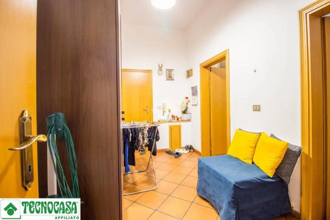 Bilocale via IV Novembre, Talon, Croce, Casalecchio di Reno - foto 2