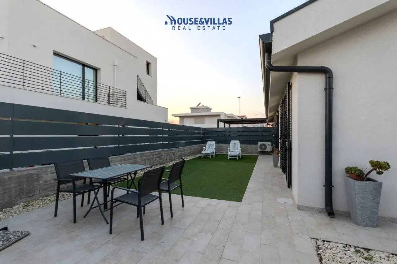 Villa a schiera via Miramare, Centro, Avola - foto 5