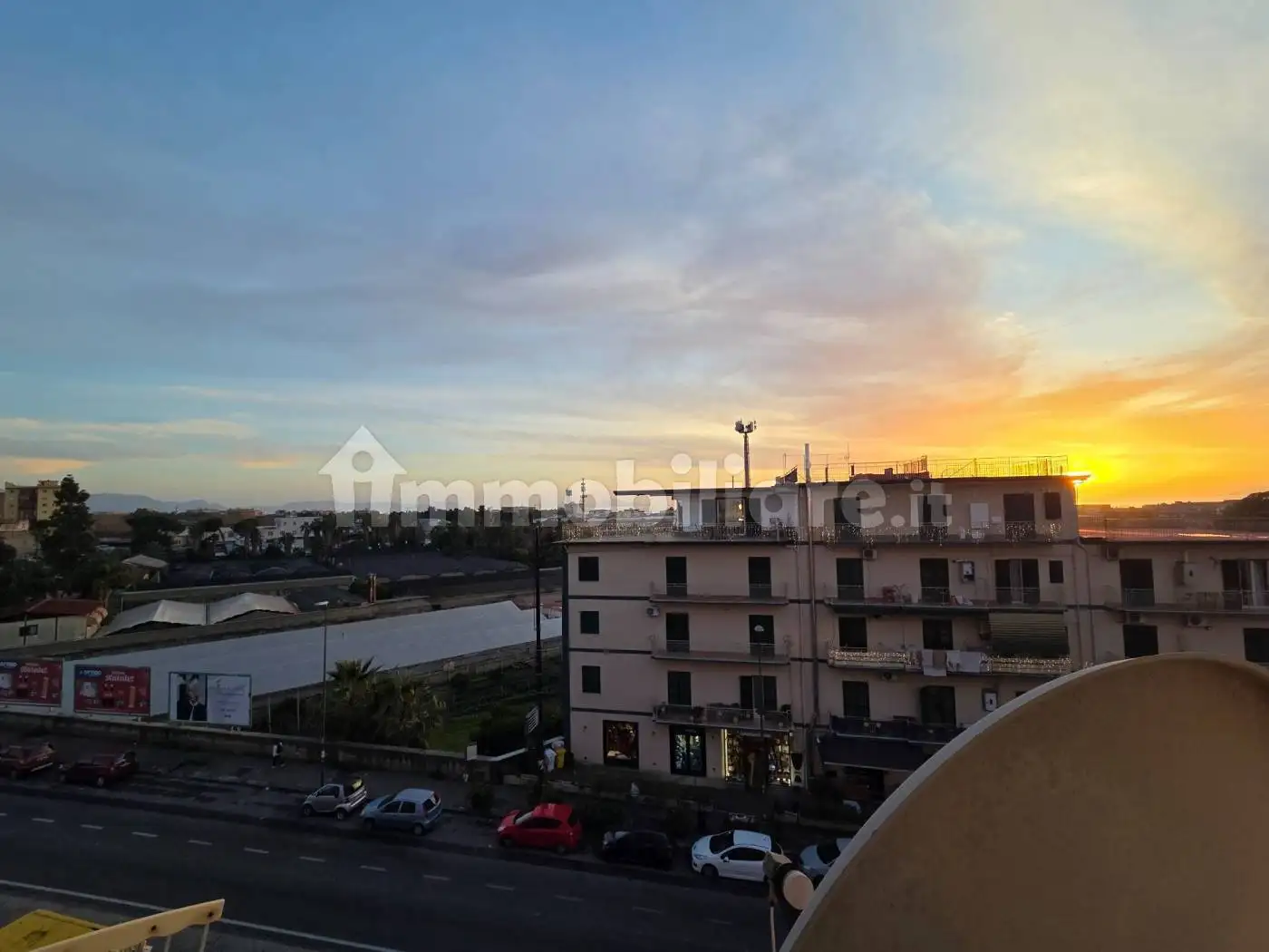 Appartamento in vendita a Napoli