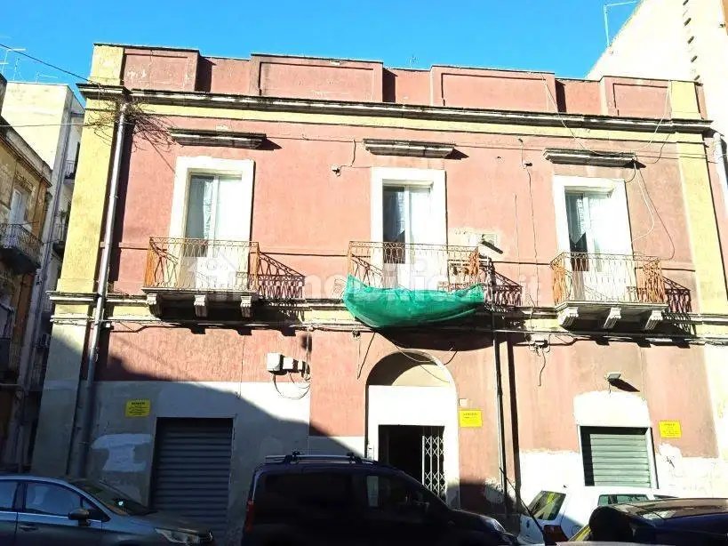 Appartamento in vendita a Taranto