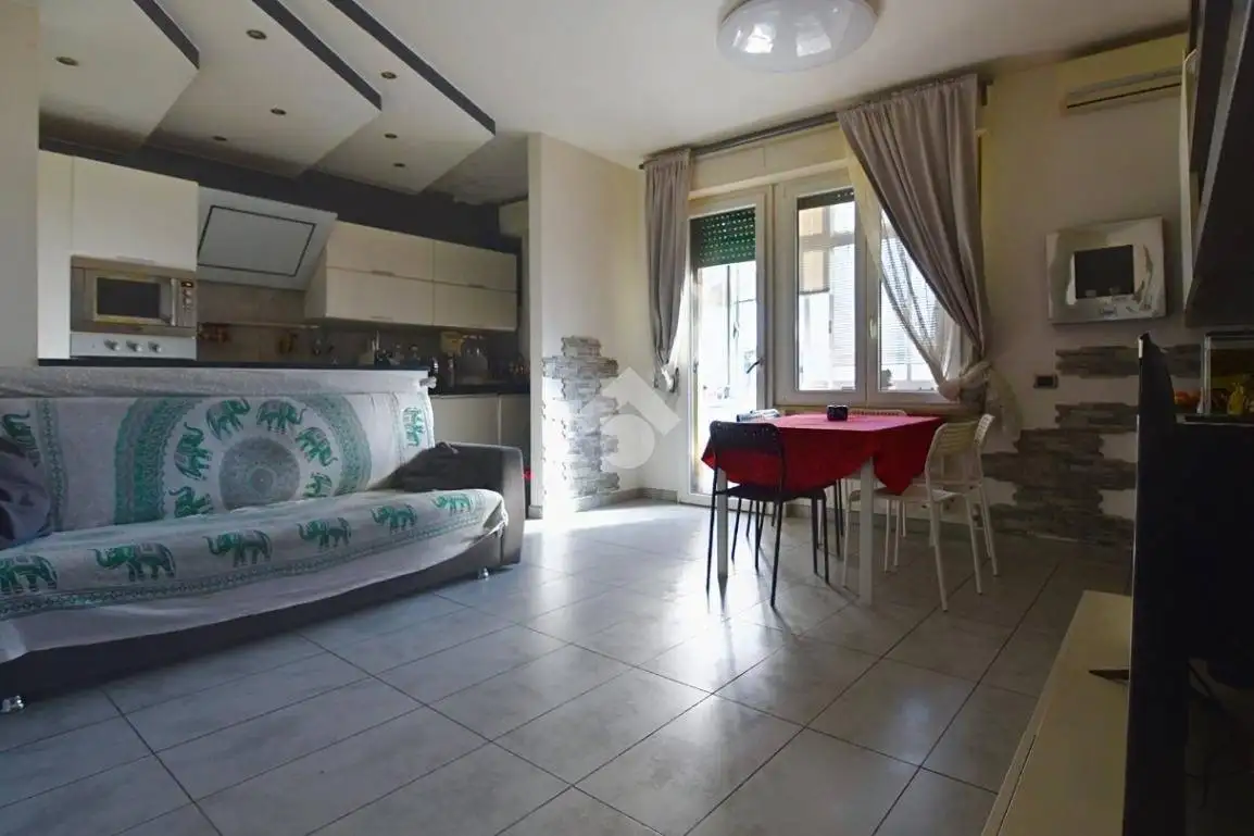 Trilocale via Piero Gobetti 28, Stagno, Collesalvetti - foto 2