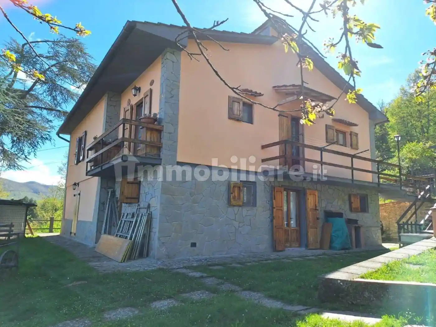 Villa in vendita a Pelago