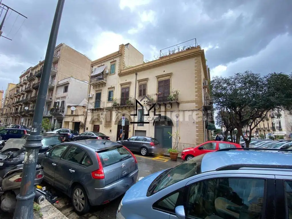 Bilocale via Mariano Smiriglio 17, Politeama - Ruggiero Settimo, Palermo - foto 2