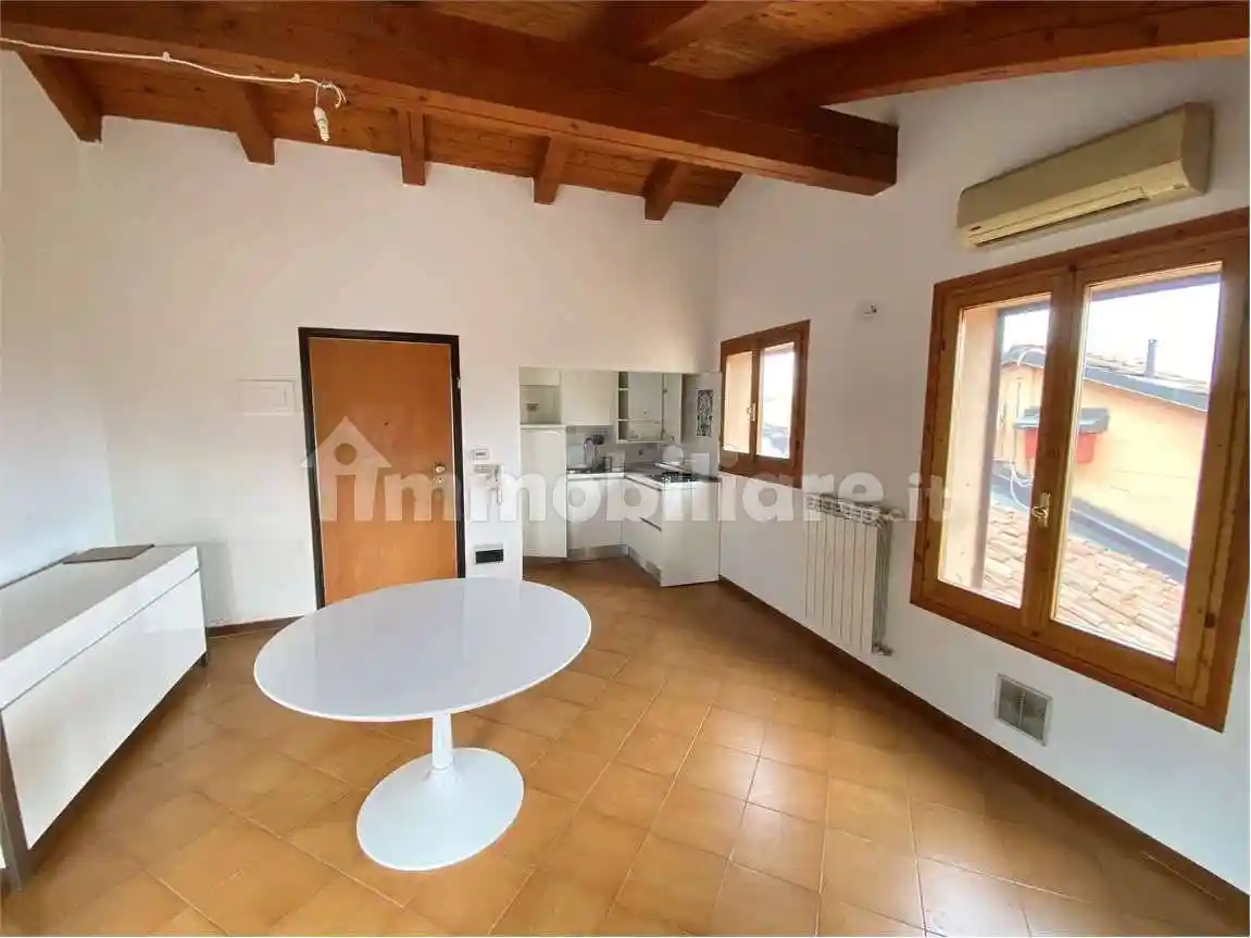 Mansarda Bilocale Con Terrazzino - via Saragozza, Saragozza dentro le Mura, Bologna - foto 2