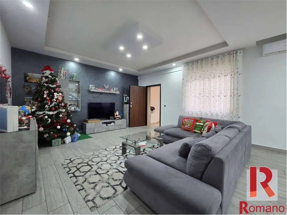 Palazzo - Edificio in Vendita - foto 2