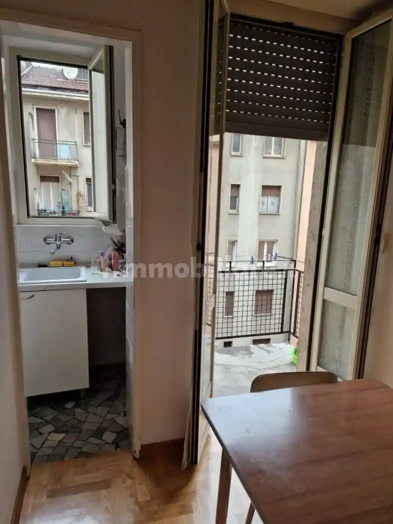 Bilocale via Giovanni Battista Sammartini 35, Centrale, Milano - foto 4