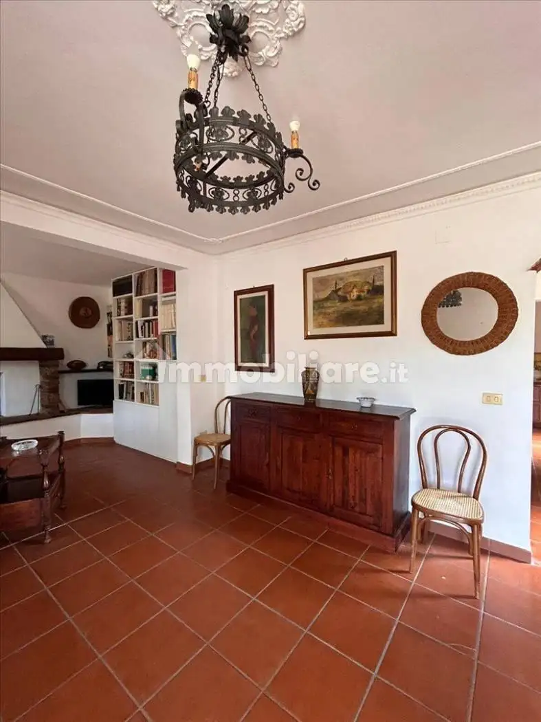 Villa plurifamiliare, buono stato, 190 m², Petrignano, Castiglione del Lago - foto 4