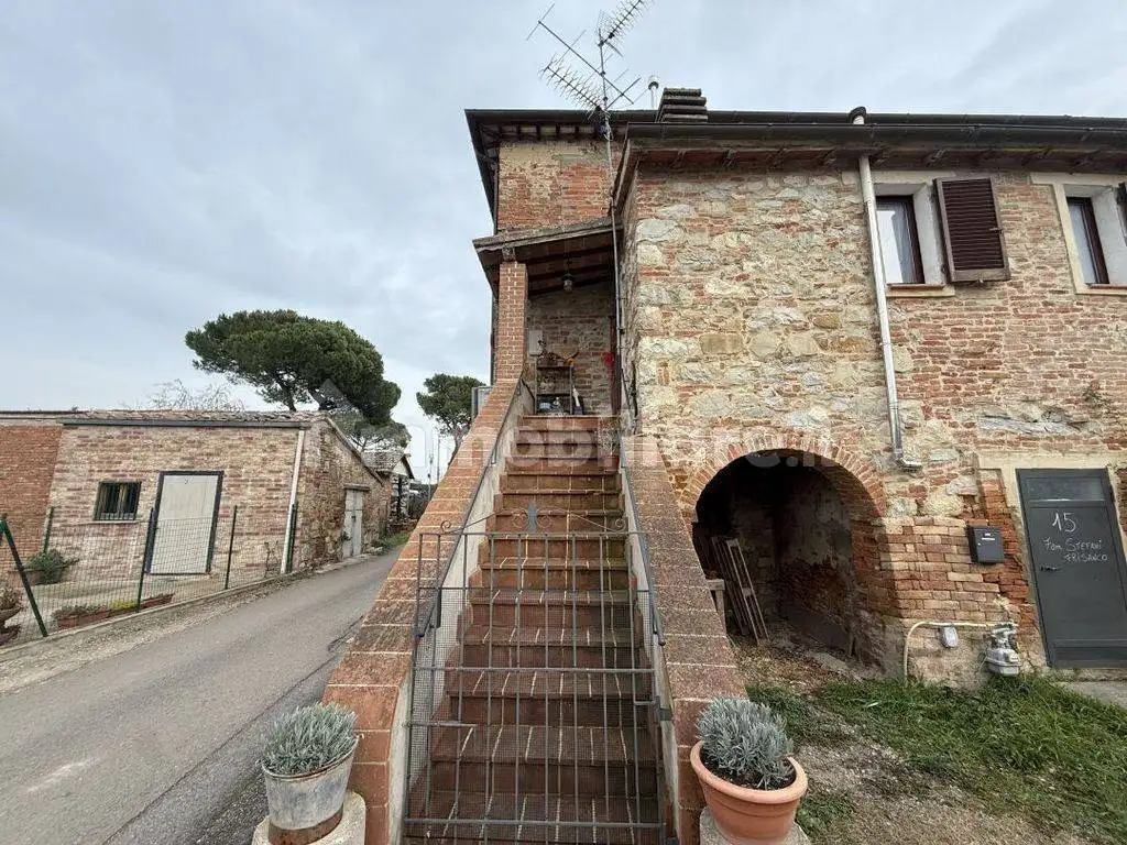 Quadrilocale via 25 Aprile 3, Centro, Castiglione del Lago - foto 2